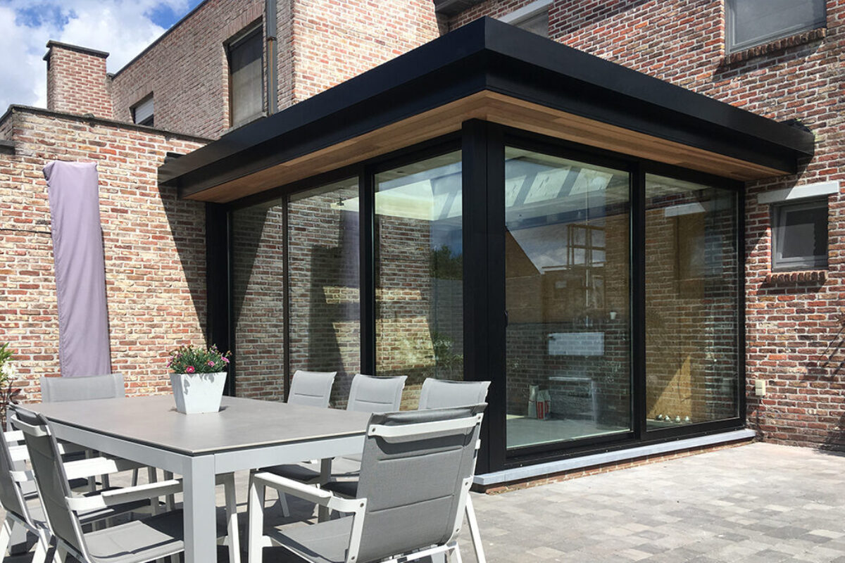 Veranda met ceder oversteek